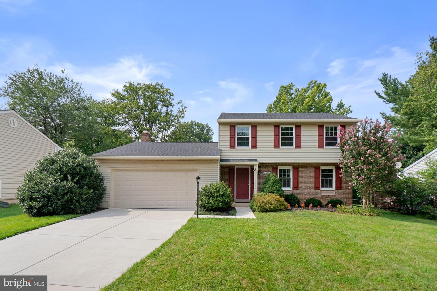 8064 Red Jacket Way Property Photo 1