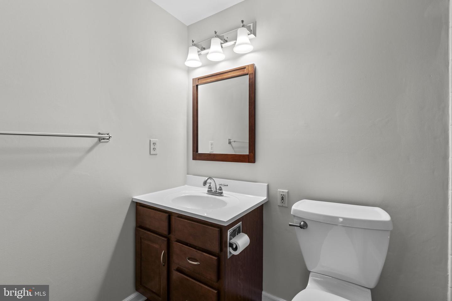 8064 Red Jacket Way Property Photo 29