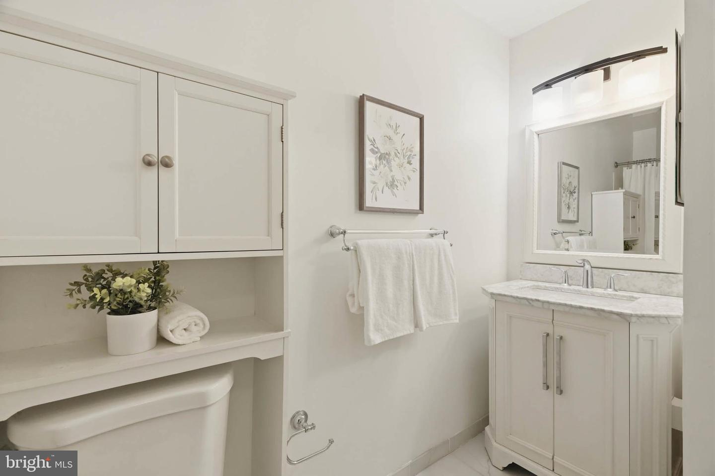 8112 Wooded Glen Ct Property Photo 22