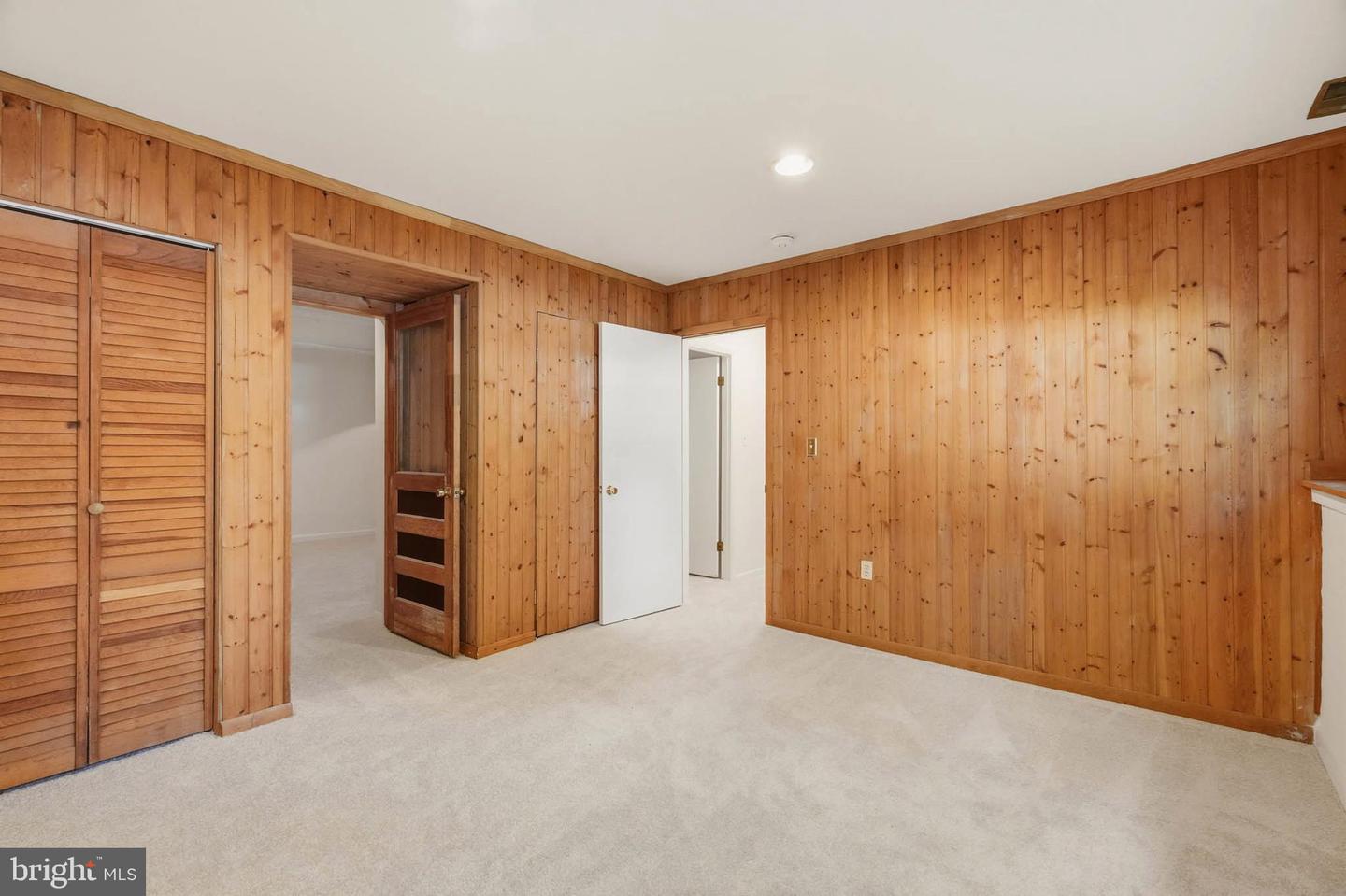 8112 Wooded Glen Ct Property Photo 25
