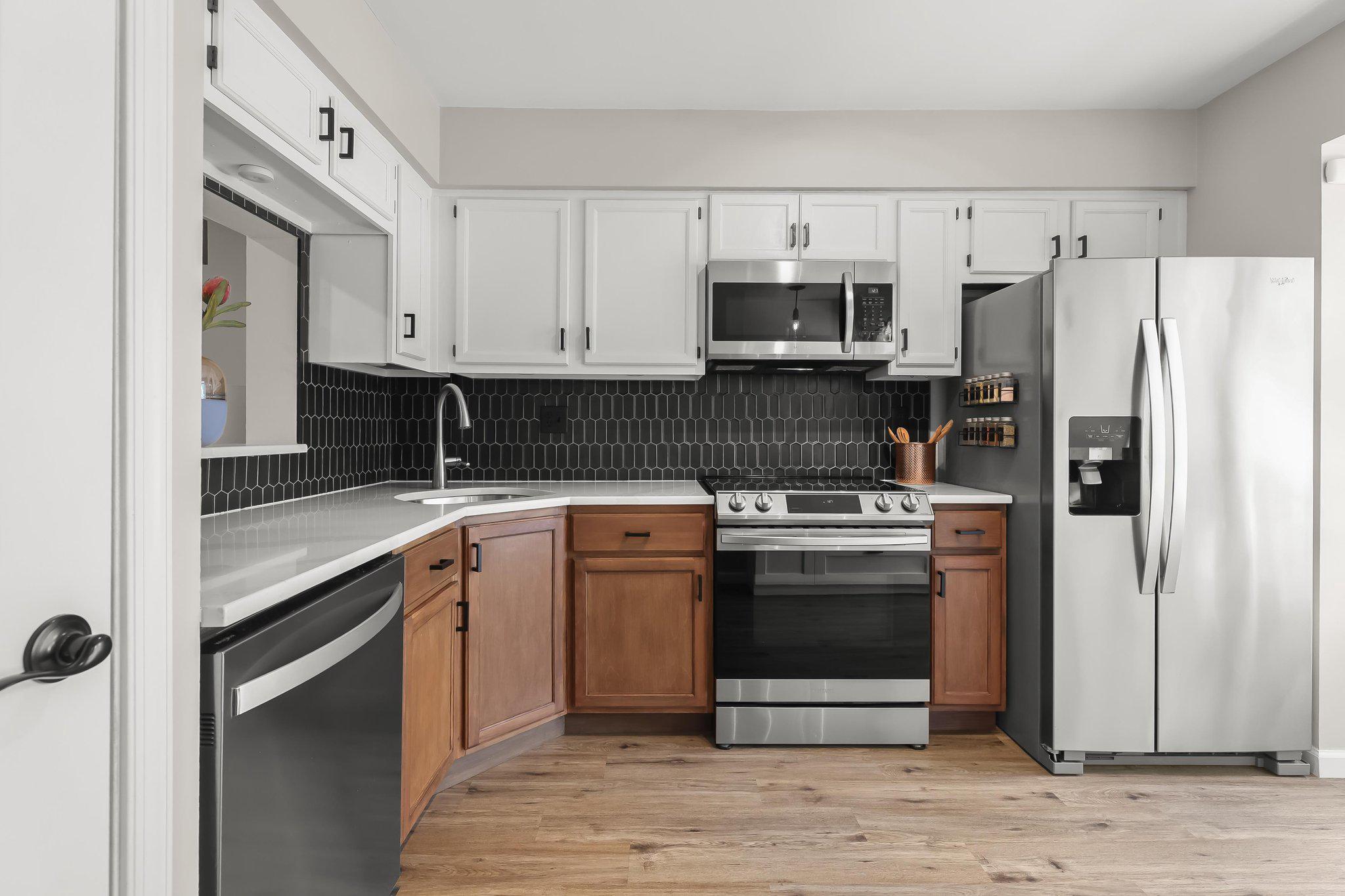 9539 Clocktower Ln Property Photo 6
