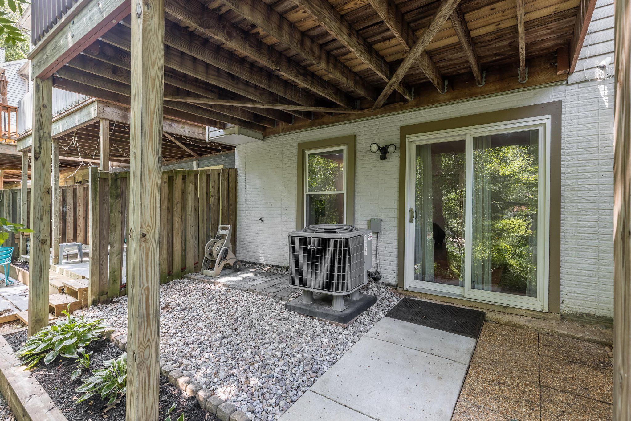 9539 Clocktower Ln Property Photo 37
