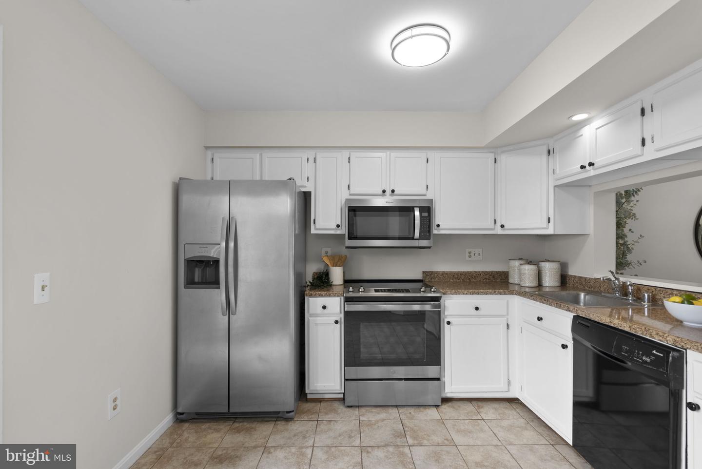 9611 Hingston Downs Property Photo 13