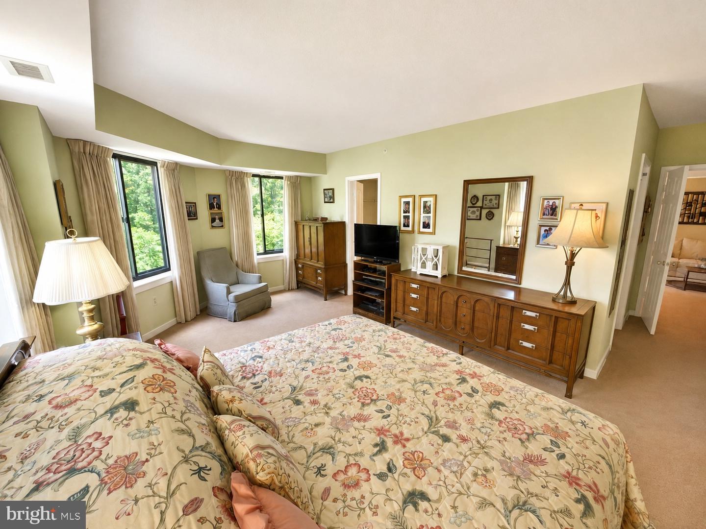 10001 Windstream Dr E #505 Property Photo 15