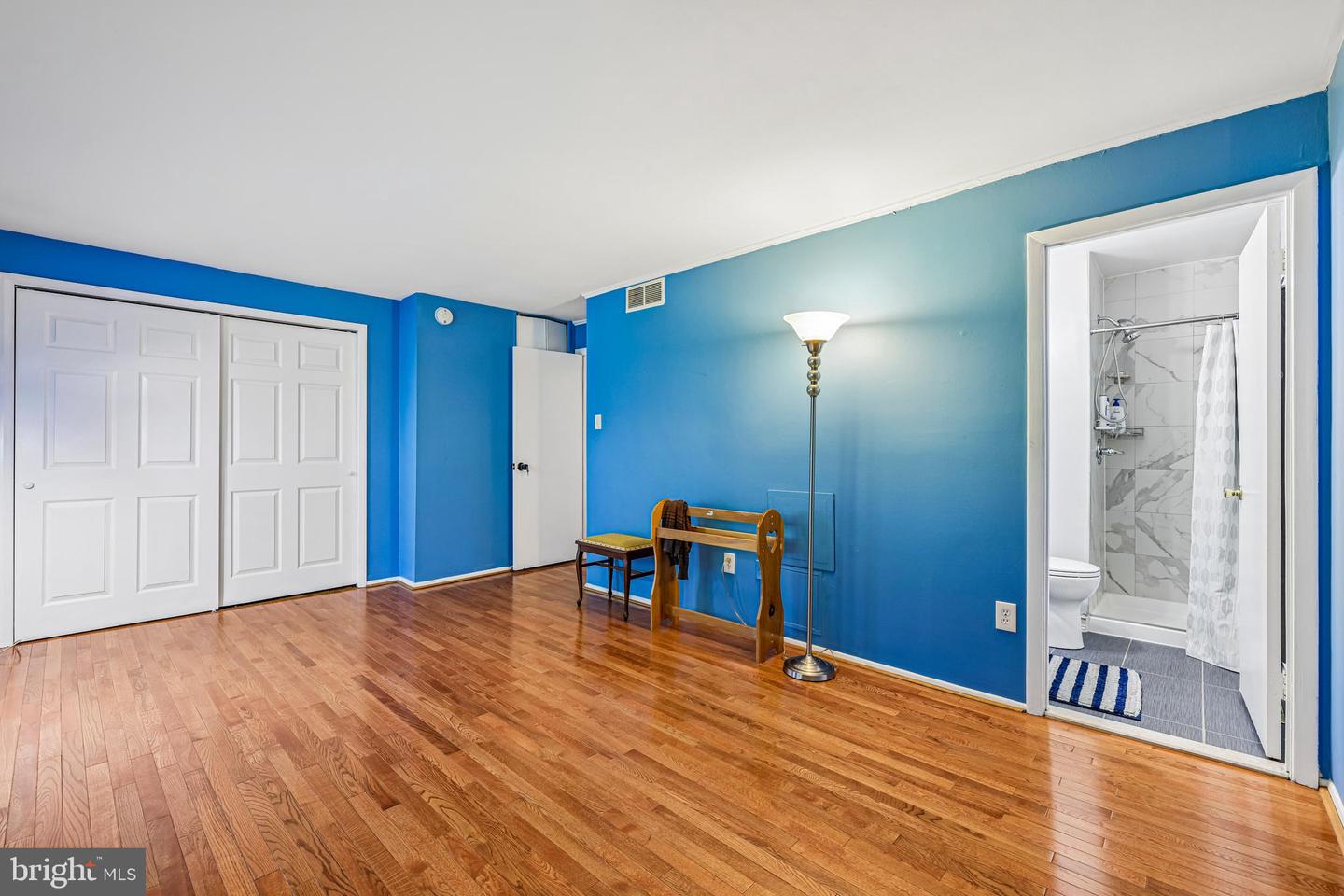 7000 Knighthood Ln Property Photo 4