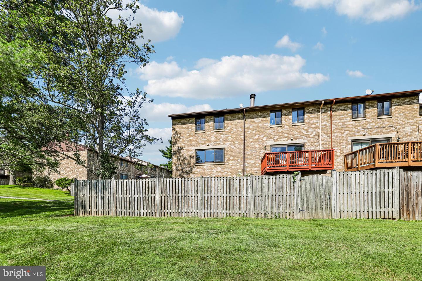 7000 Knighthood Ln Property Photo 48