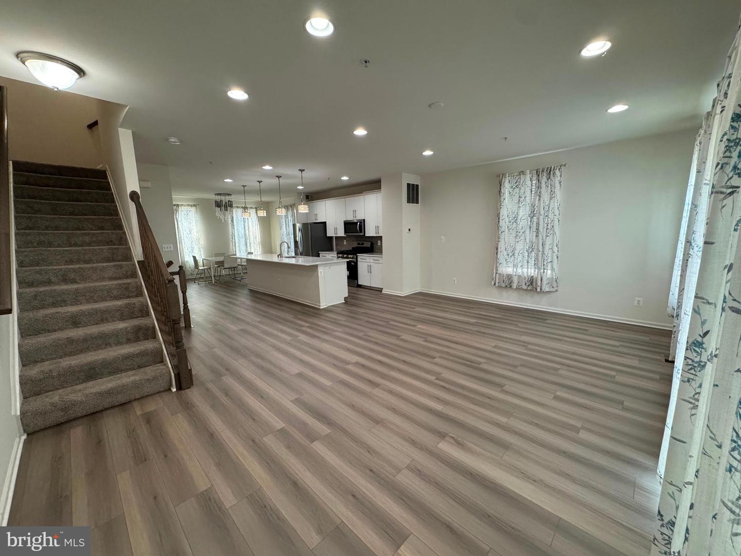 7807 Cherrel Brooks Way Property Photo 2