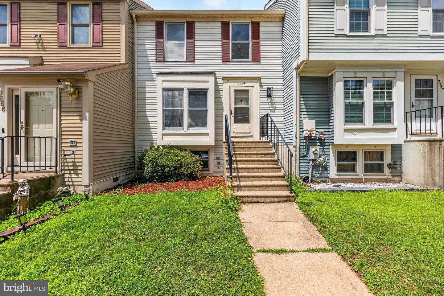 9364 HARVEST WAY Property Photo 1