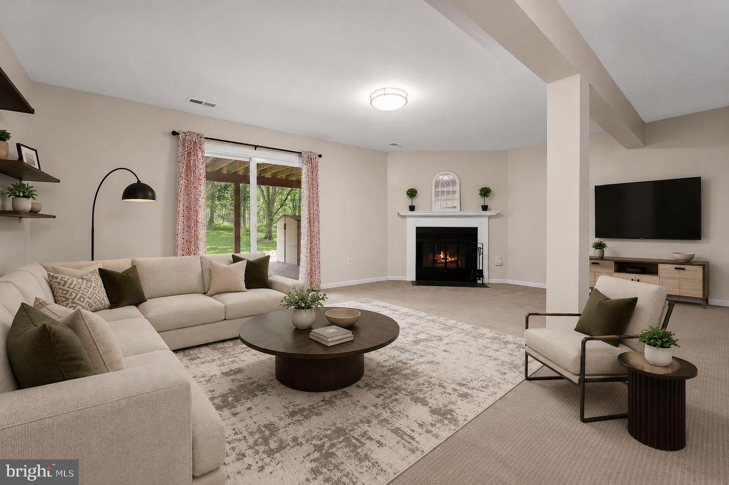 4764 Hallowed Strm Property Photo 4