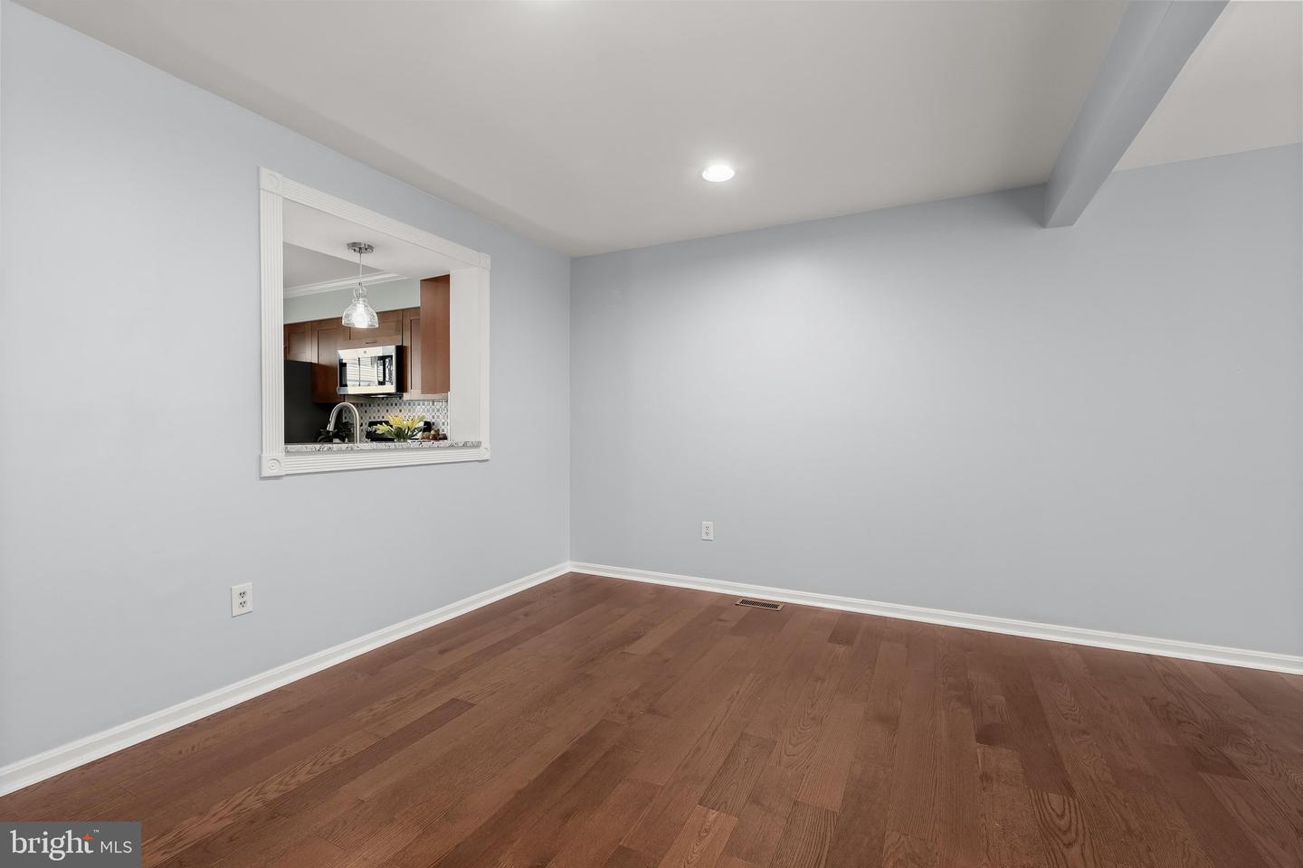 4764 Hallowed Strm Property Photo 14