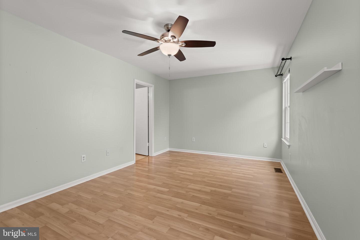 4764 Hallowed Strm Property Photo 24