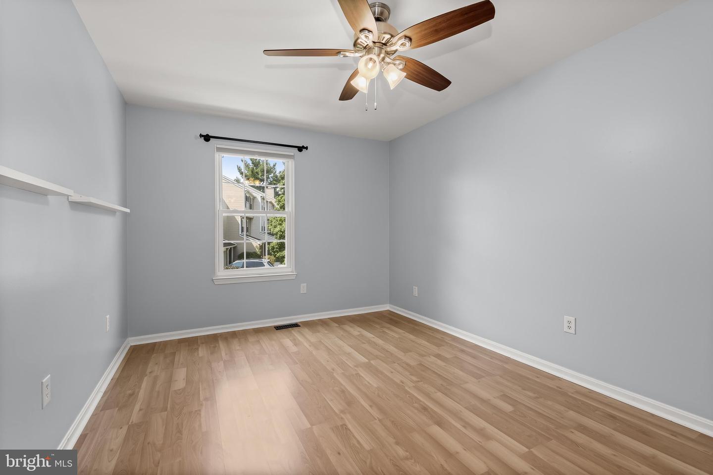 4764 Hallowed Strm Property Photo 29