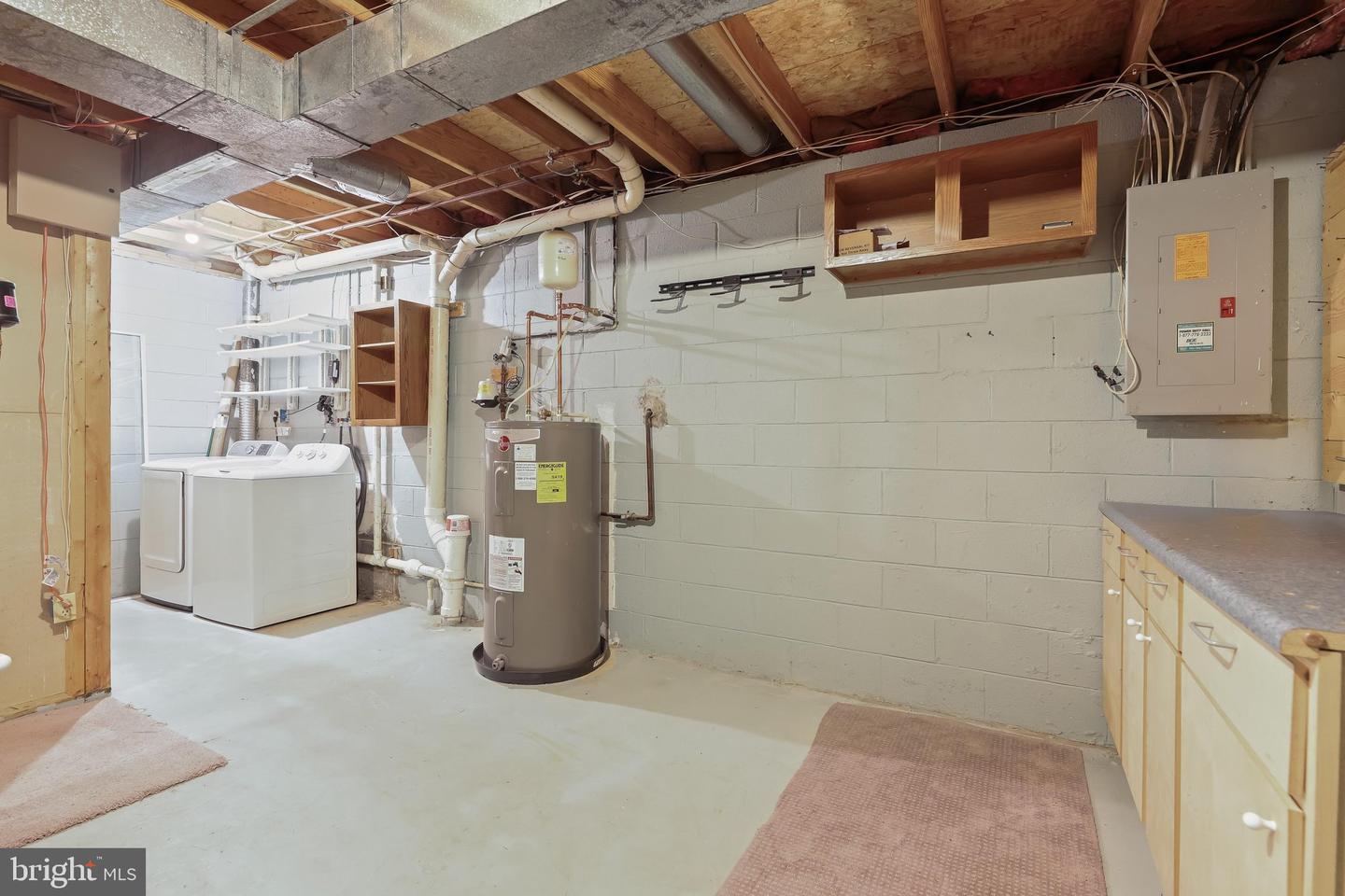 4764 Hallowed Strm Property Photo 35
