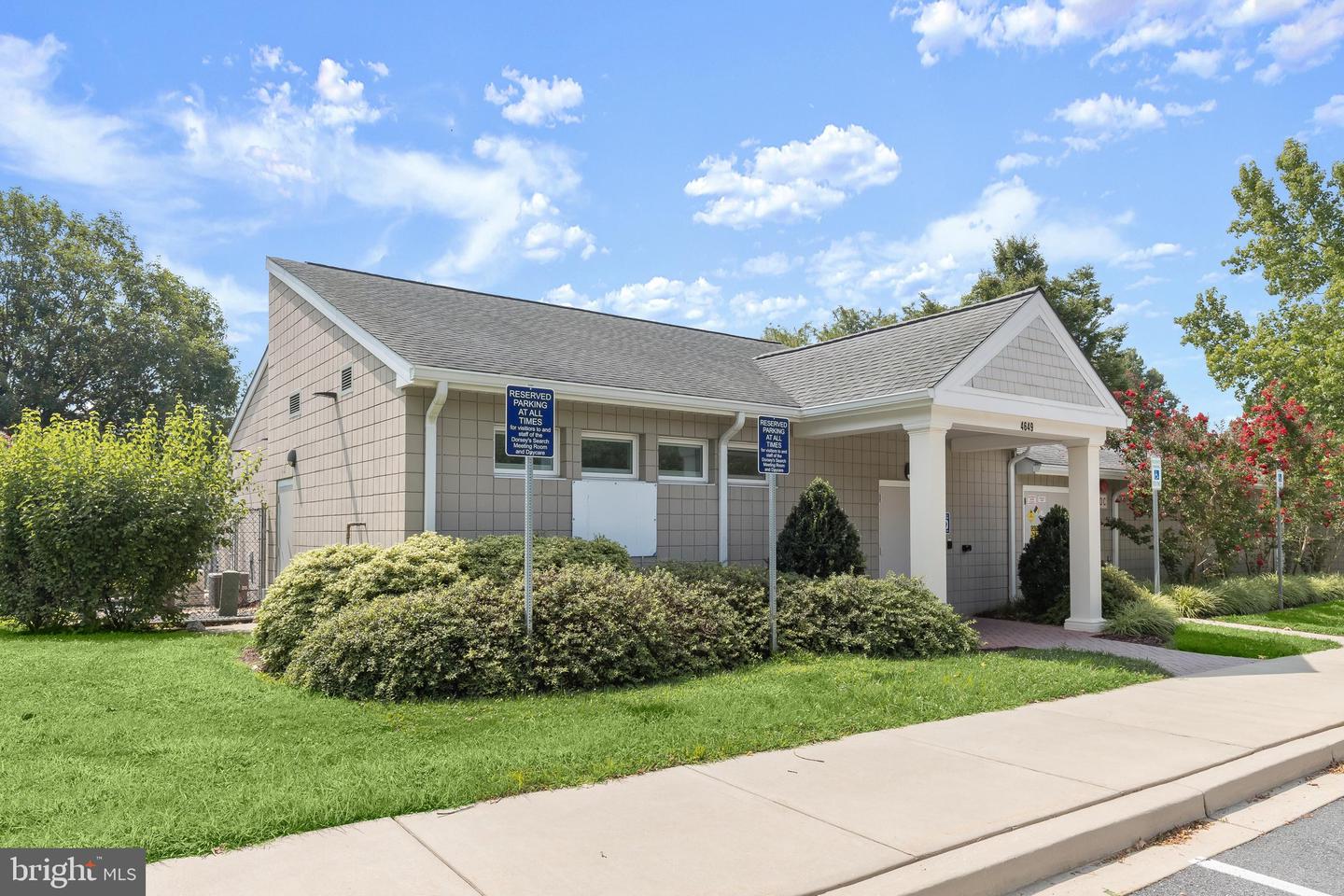 4764 Hallowed Strm Property Photo 59