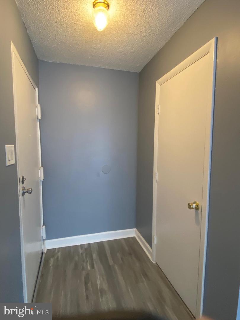 8865 Rollright Ct #h Property Photo 15
