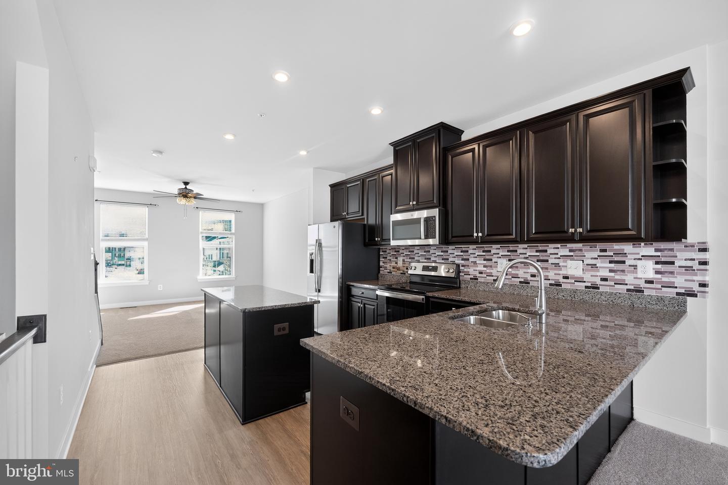 7023 Mahant Way Property Photo 4