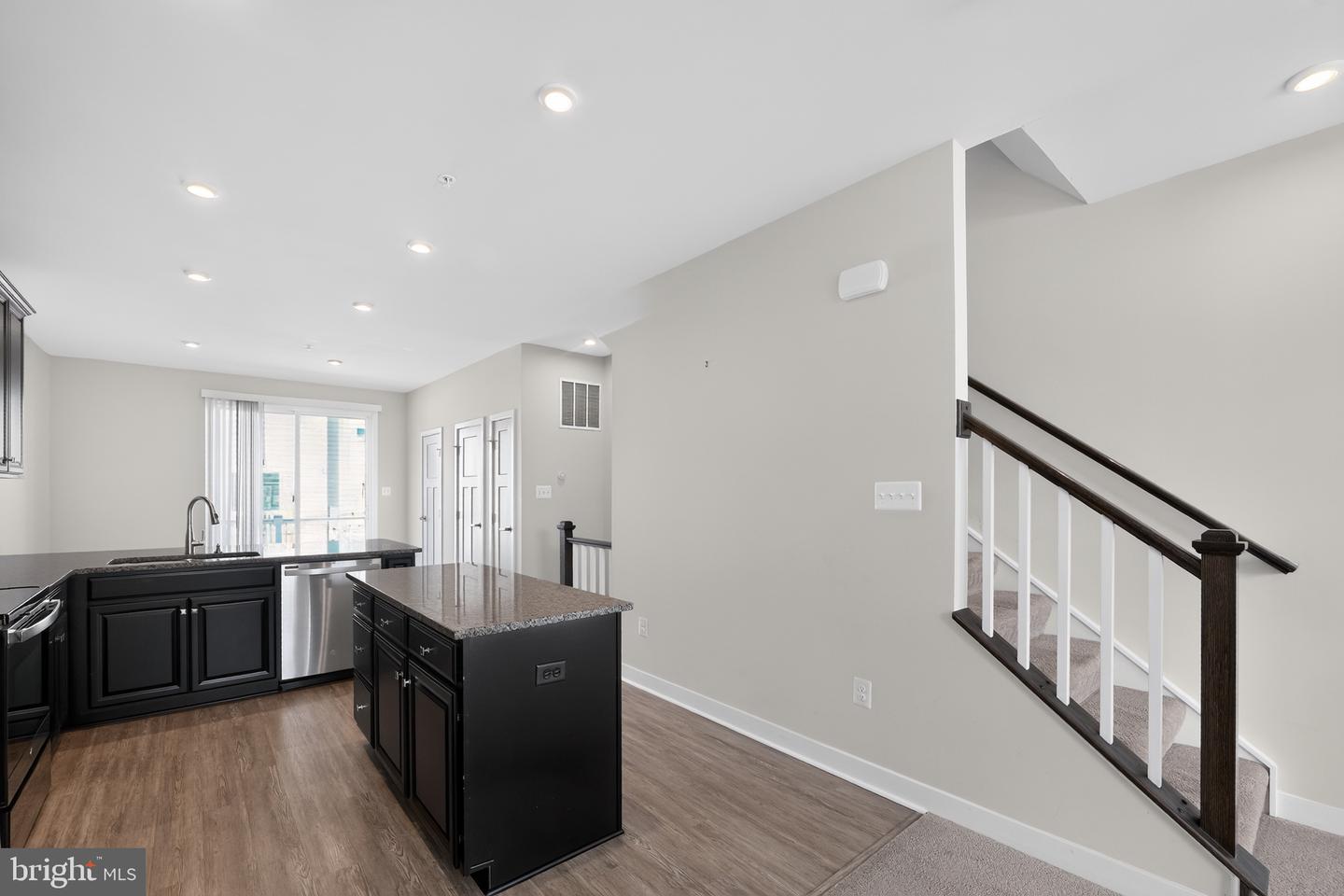 7023 Mahant Way Property Photo 8