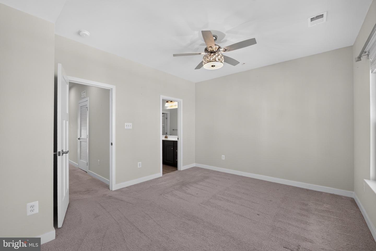 7023 Mahant Way Property Photo 18