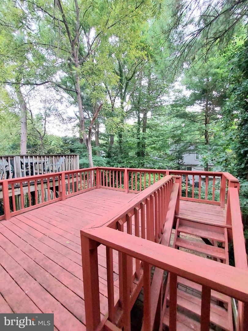 5449 Endicott Ln Property Photo 13
