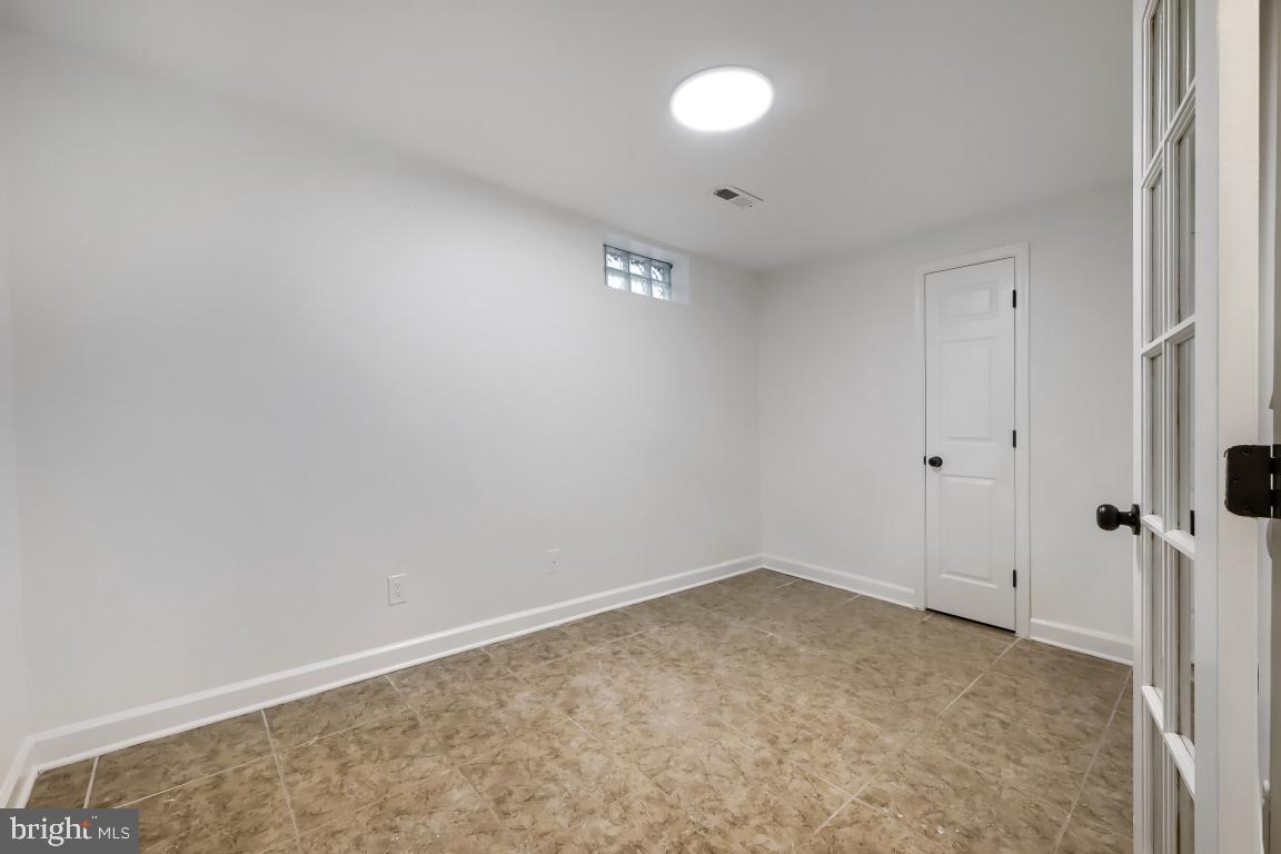 8573 Black Star Cir Property Photo 26