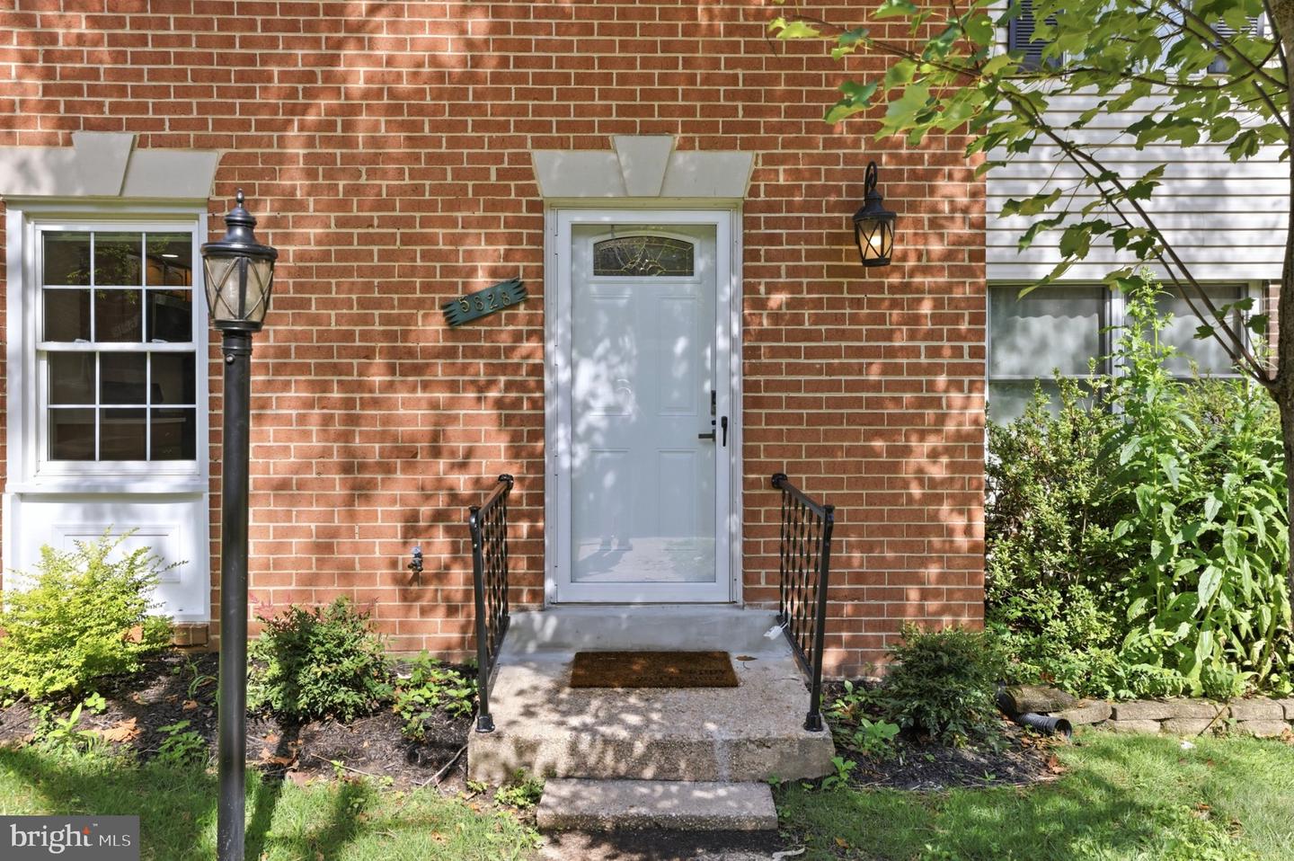 5828 Alderleaf Pl Property Photo 4