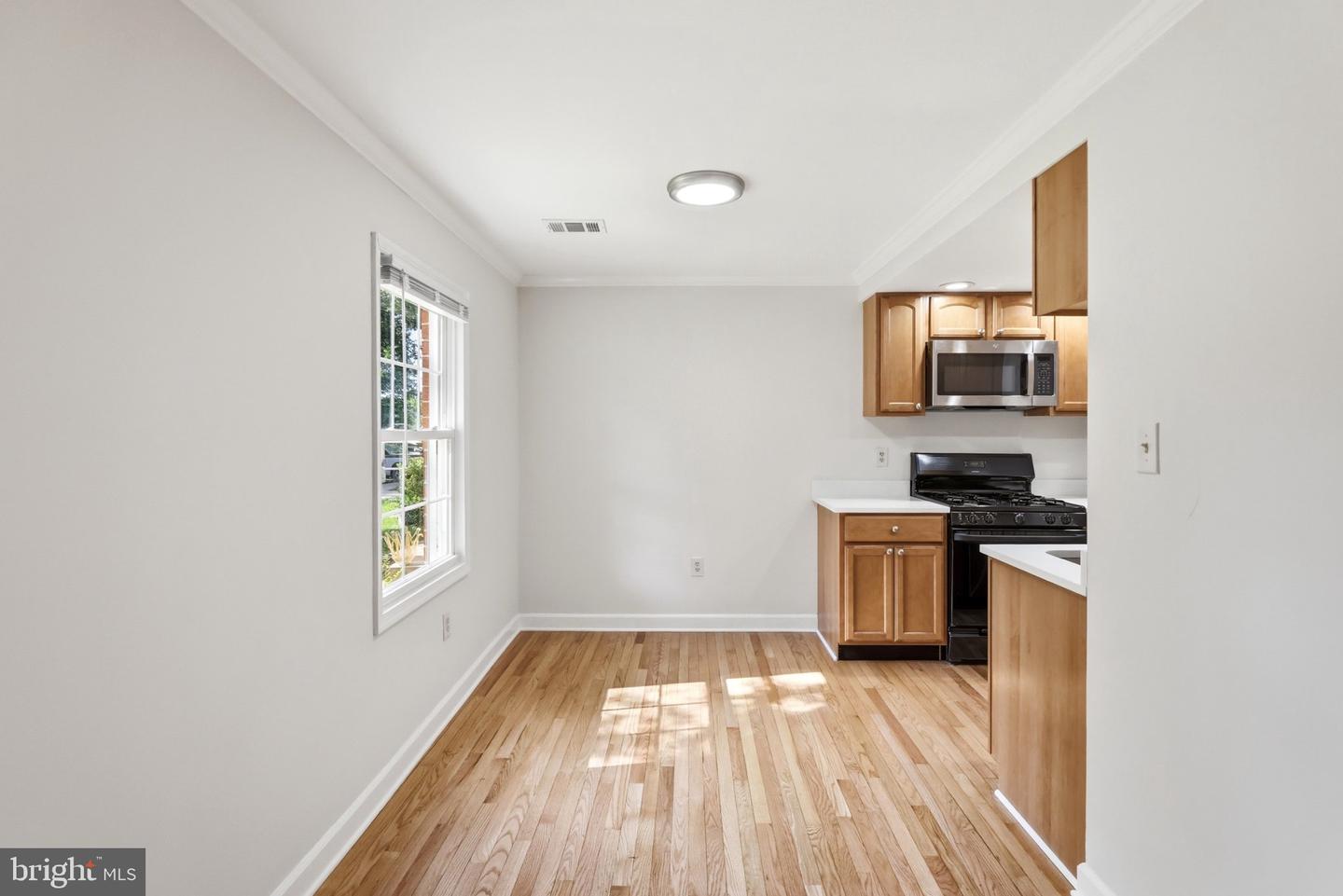 5828 Alderleaf Pl Property Photo 9