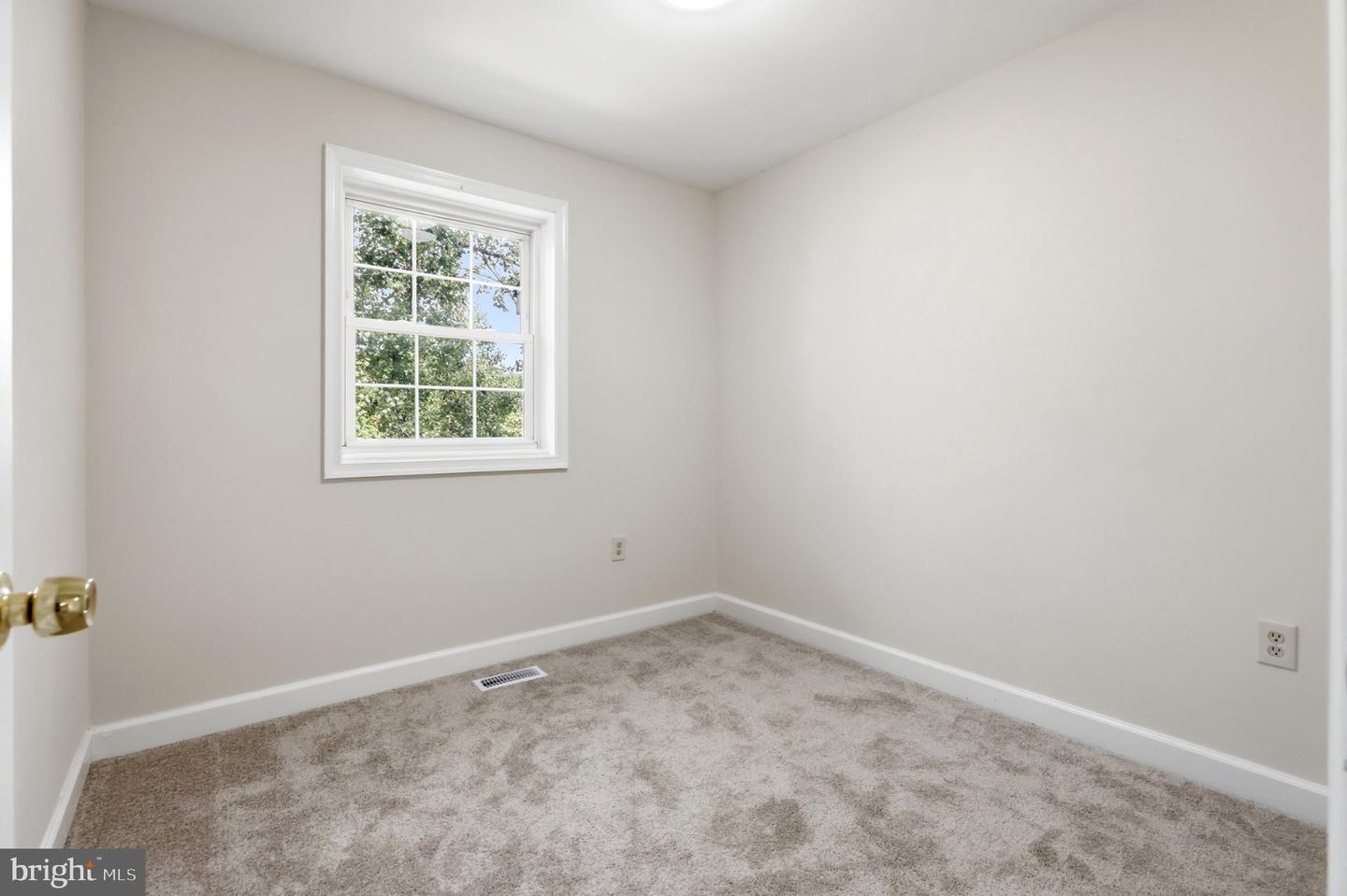 5828 Alderleaf Pl Property Photo 32