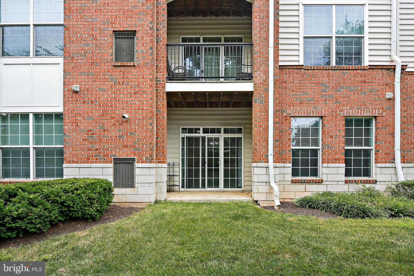 5910 Great Star Dr #105 Property Photo 17