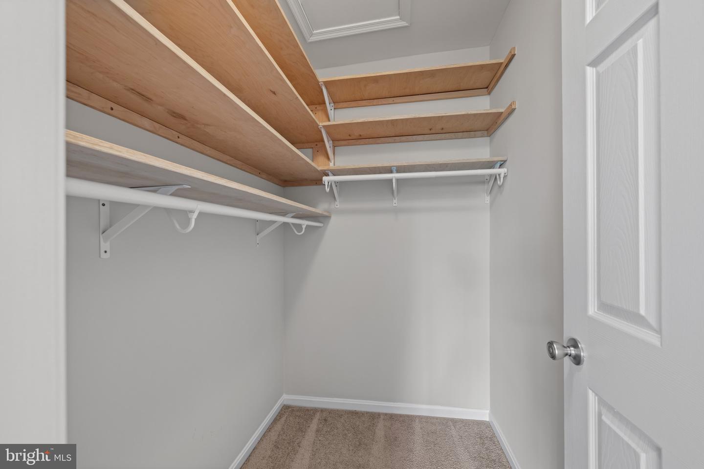 6123 Silver Arrows Way Property Photo 13