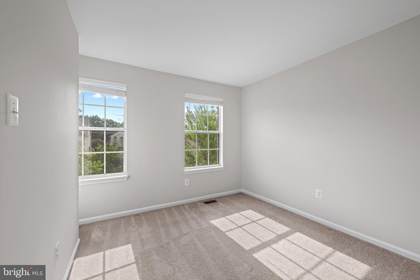 6123 Silver Arrows Way Property Photo 17