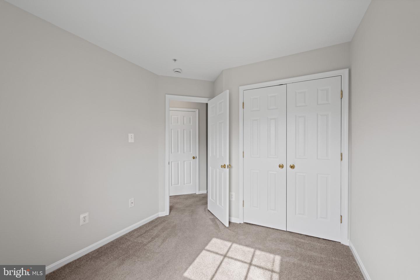 6123 Silver Arrows Way Property Photo 20