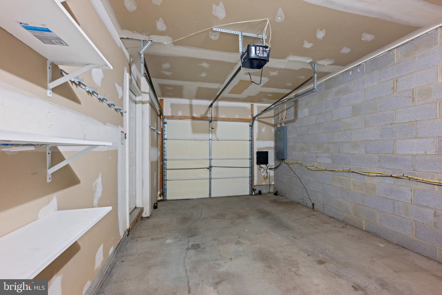 6123 Silver Arrows Way Property Photo 25