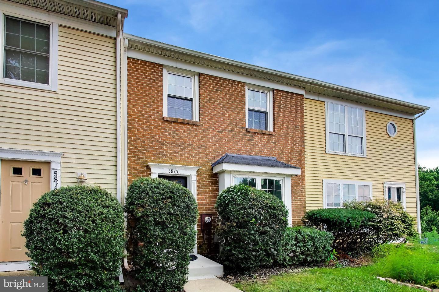 5875 Rowanberry Dr #br 35 Property Photo 3