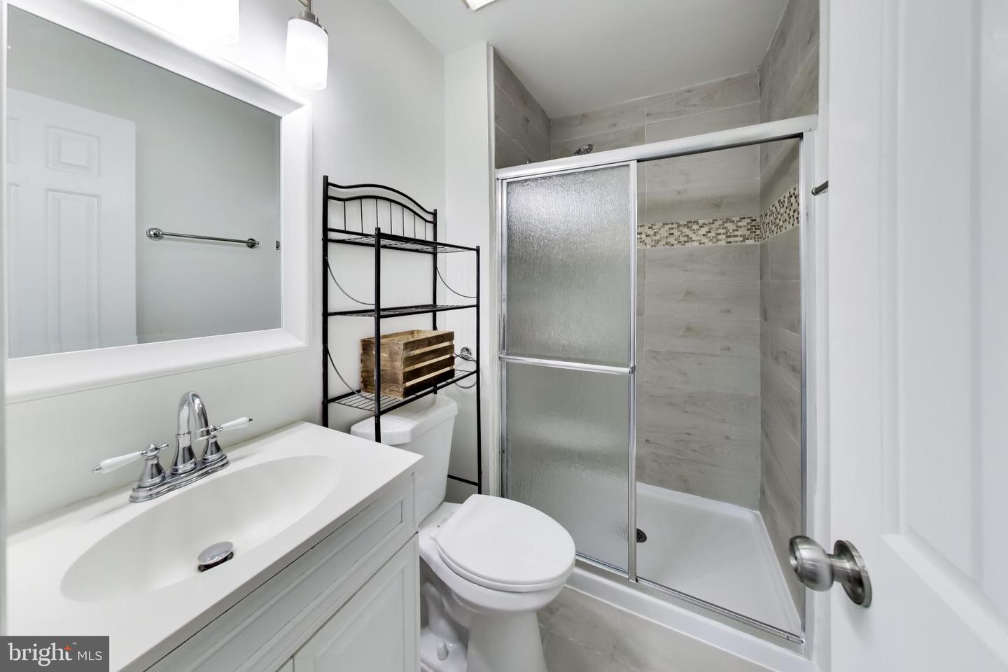 5875 Rowanberry Dr #br 35 Property Photo 21