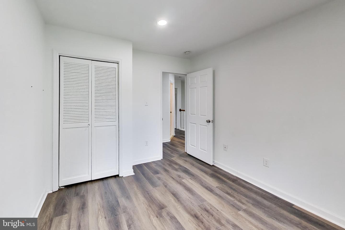 5875 Rowanberry Dr #br 35 Property Photo 23