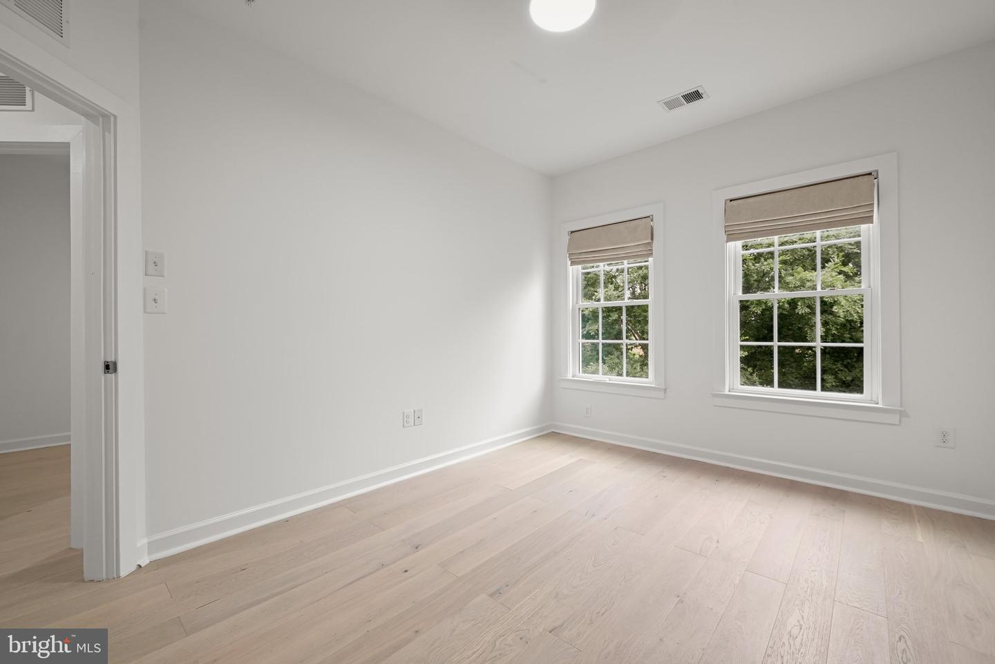 8120 Westside Blvd Property Photo 38