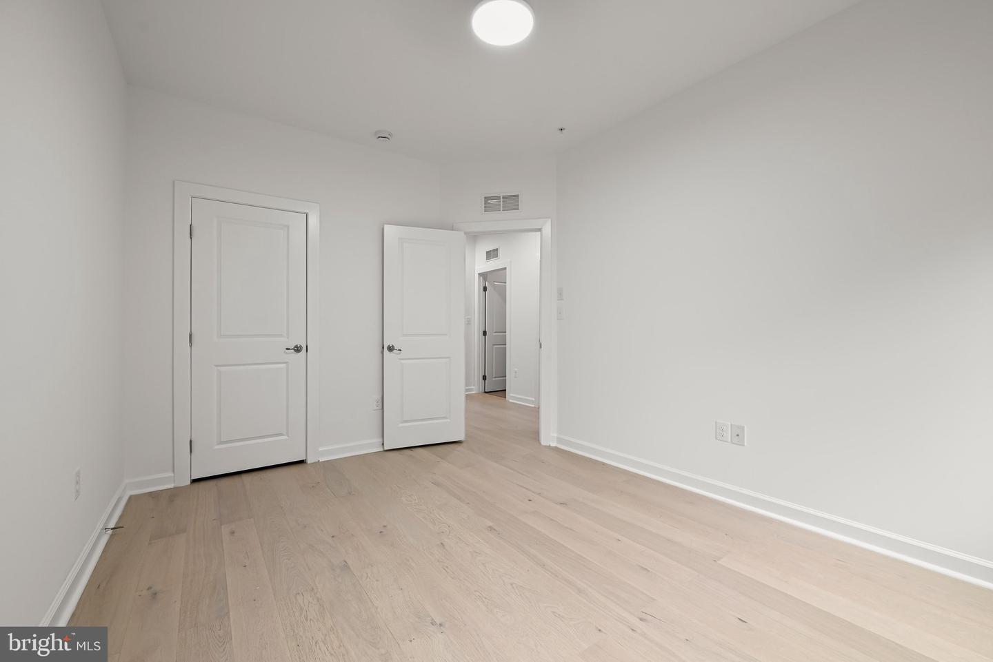 8120 Westside Blvd Property Photo 39
