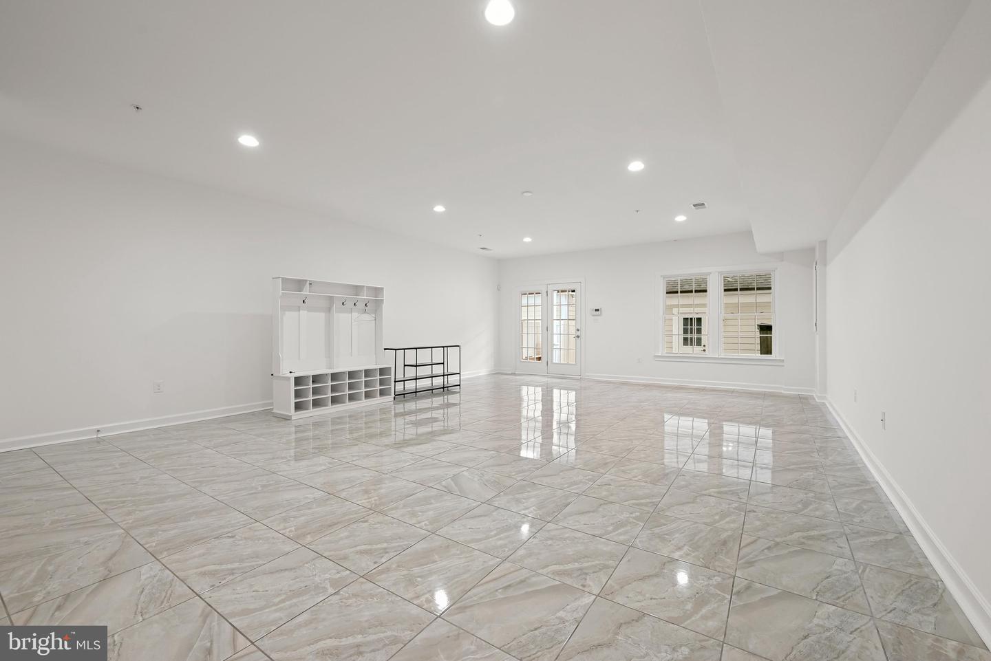 8120 Westside Blvd Property Photo 50