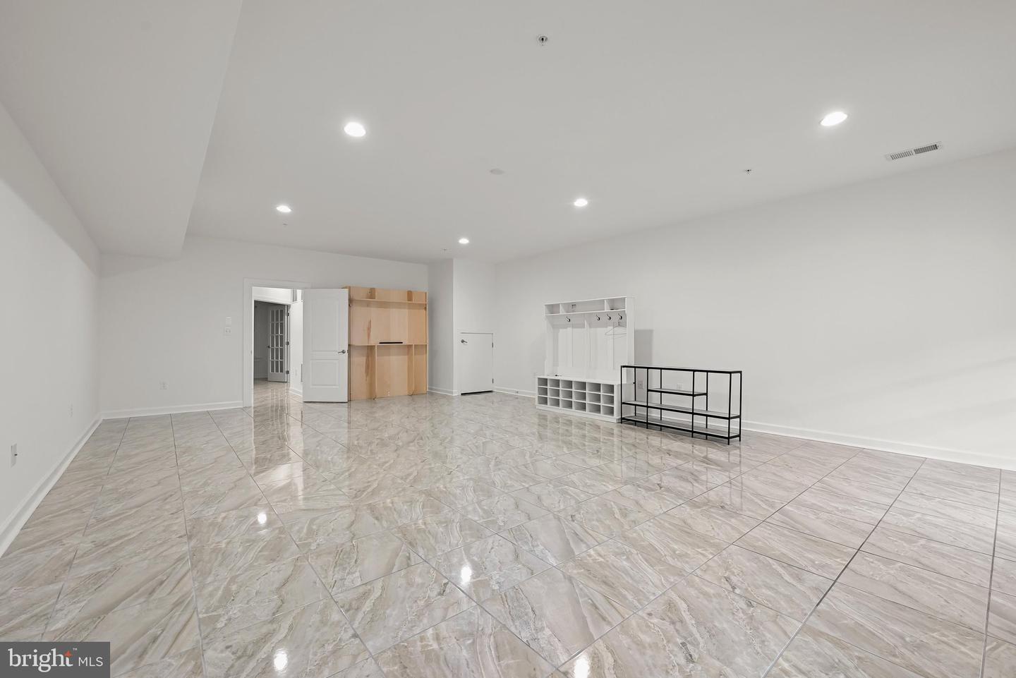 8120 Westside Blvd Property Photo 51