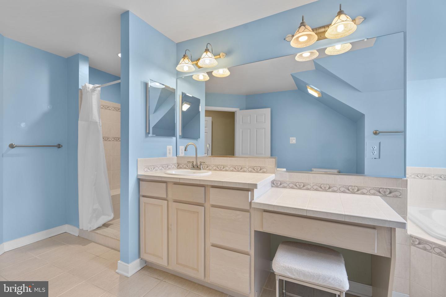 11210 Shadowmere Mews Property Photo 39