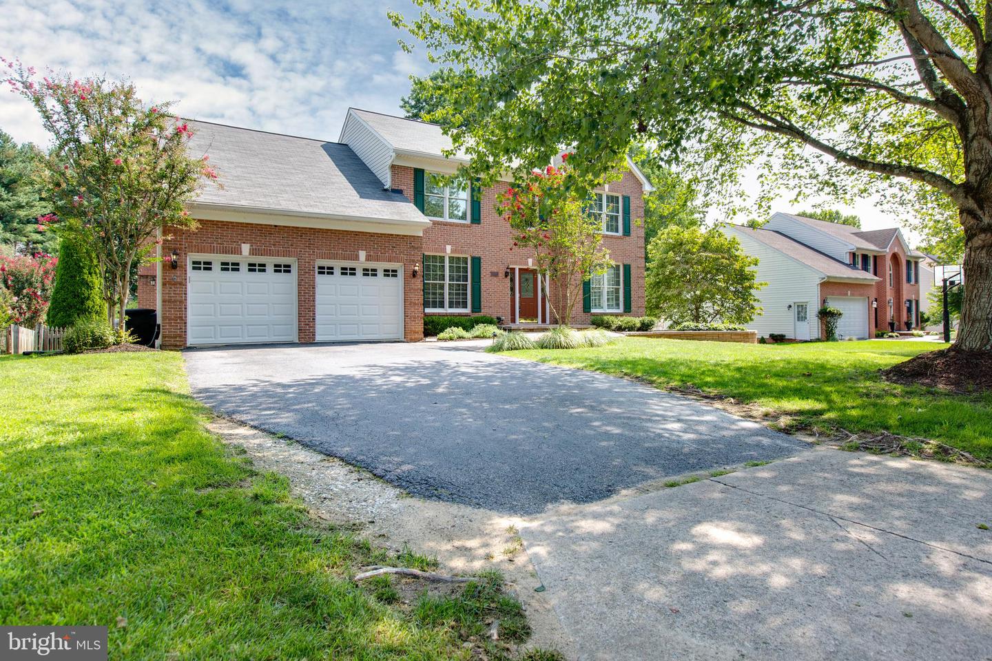 2874 Thornbrook Rd Property Photo 4