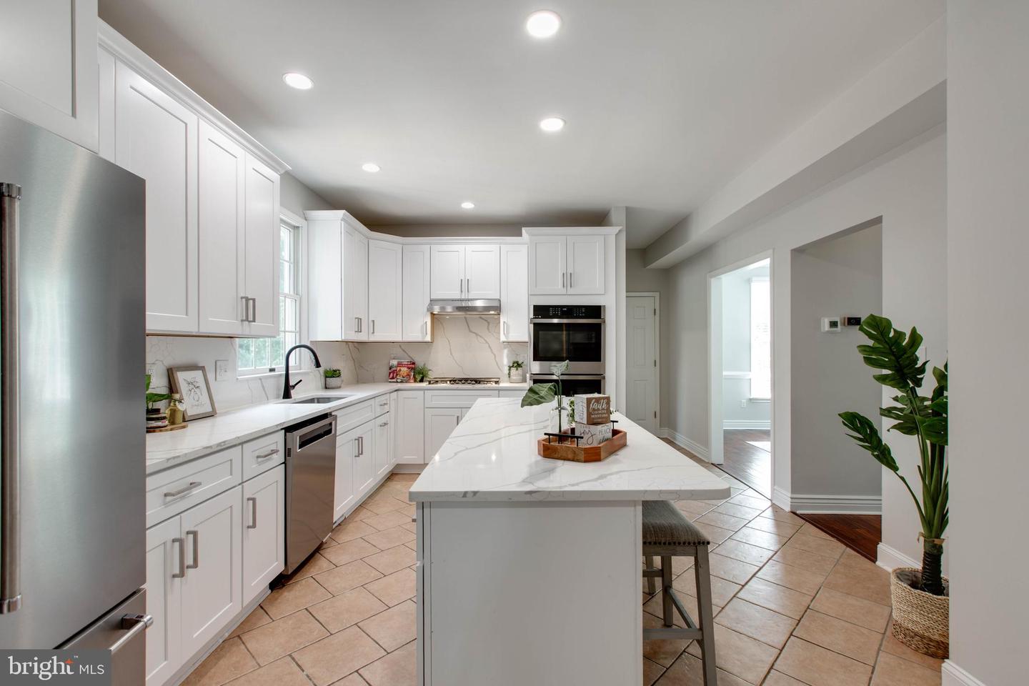 2874 Thornbrook Rd Property Photo 18