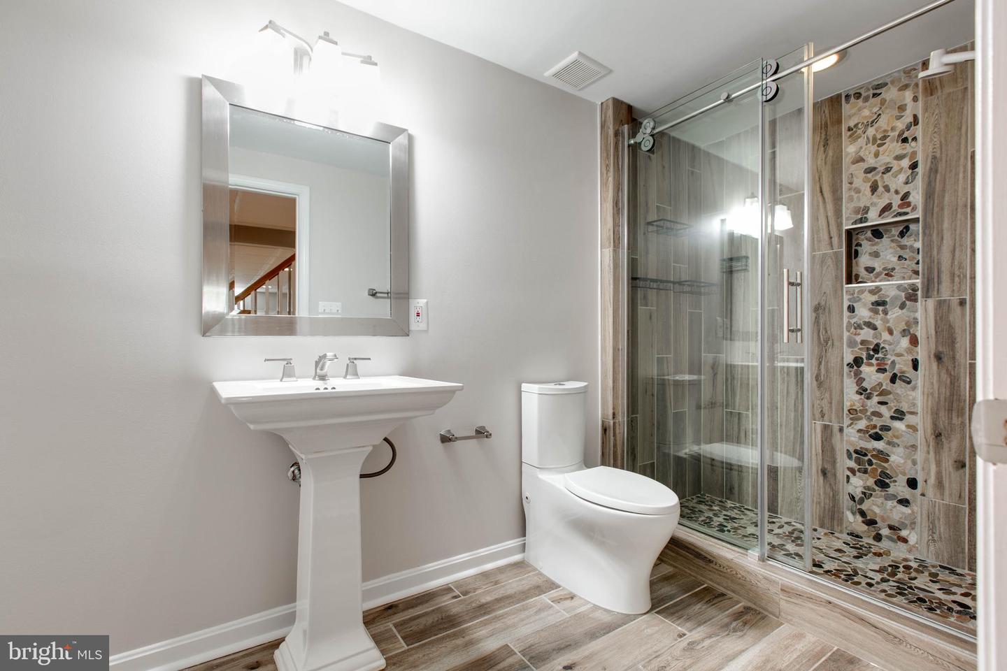 2874 Thornbrook Rd Property Photo 68