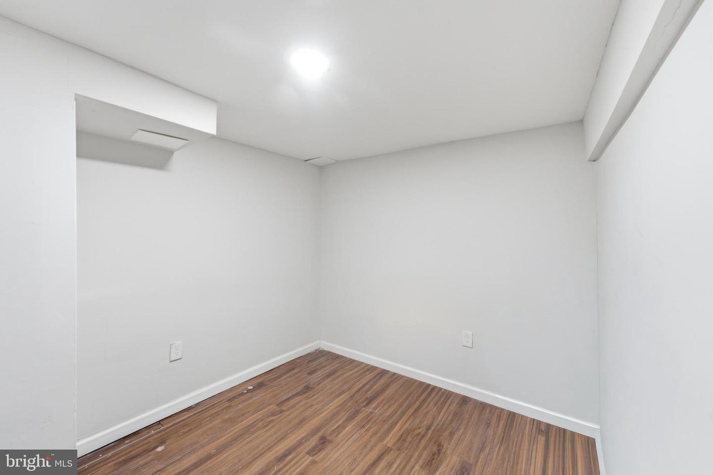 8421 W Grove Rd W Property Photo 32
