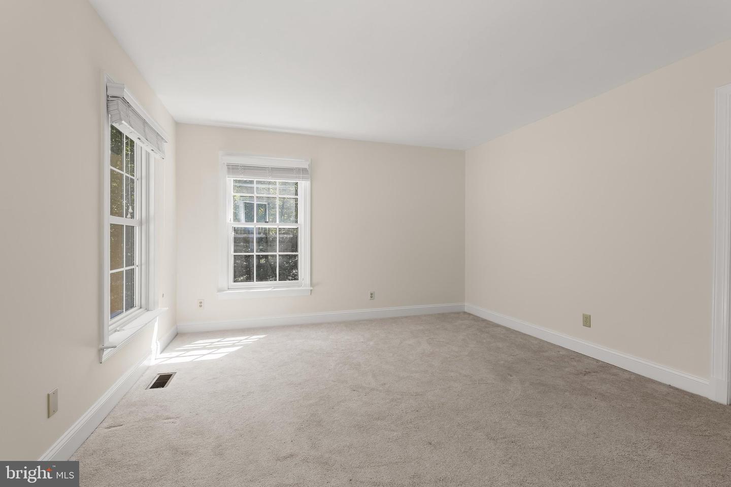 13767 Lakeside Dr Property Photo 71