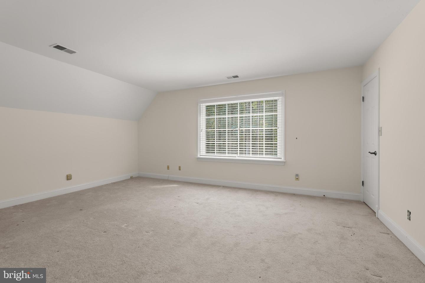 13767 Lakeside Dr Property Photo 73