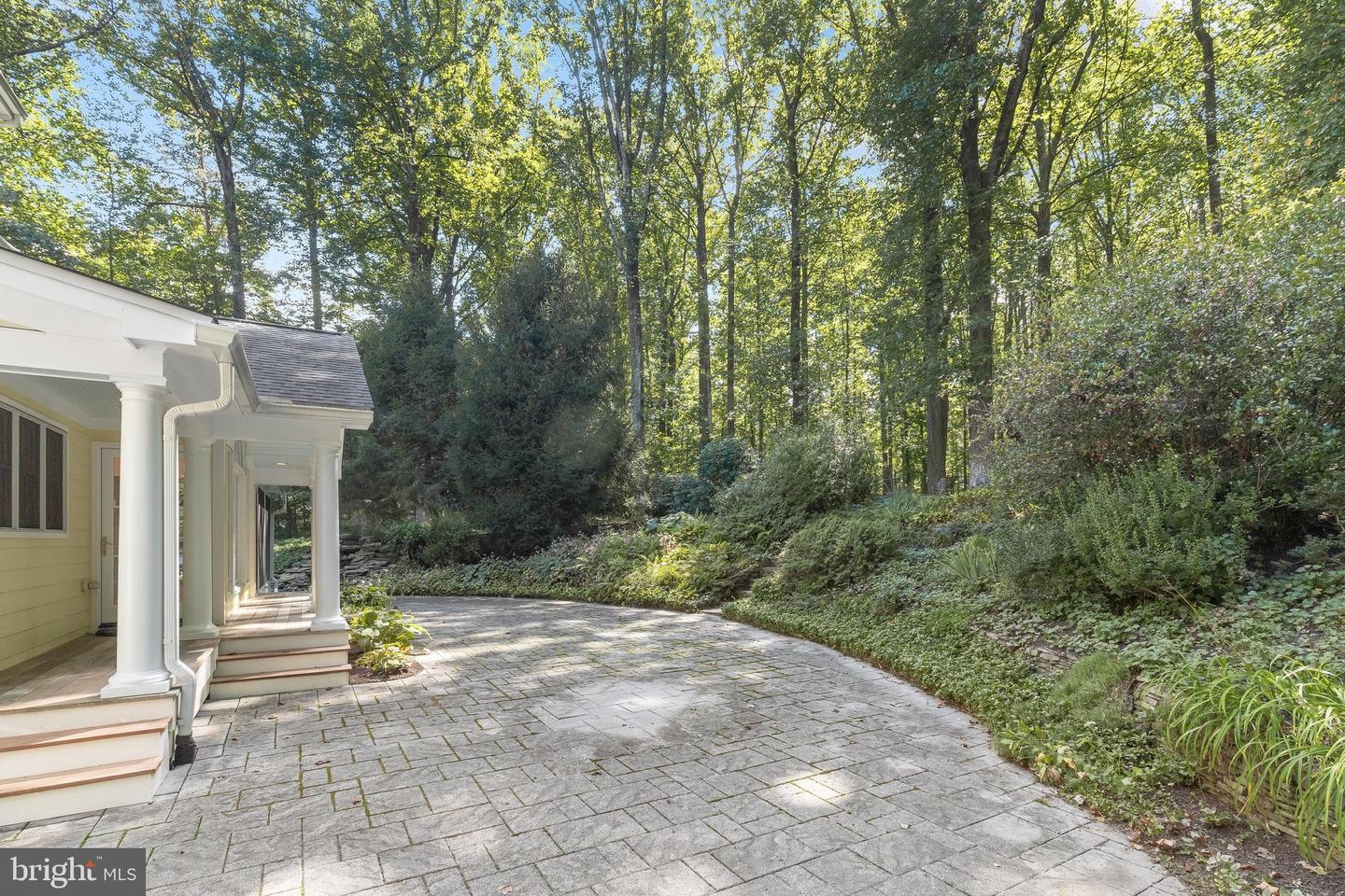 13767 Lakeside Dr Property Photo 78