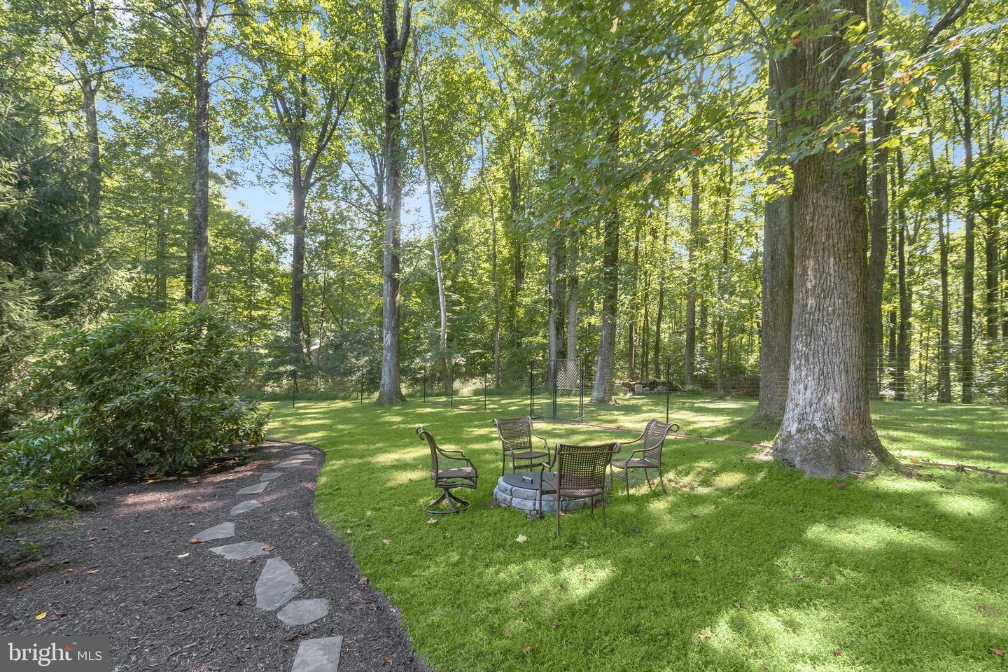 13767 Lakeside Dr Property Photo 90