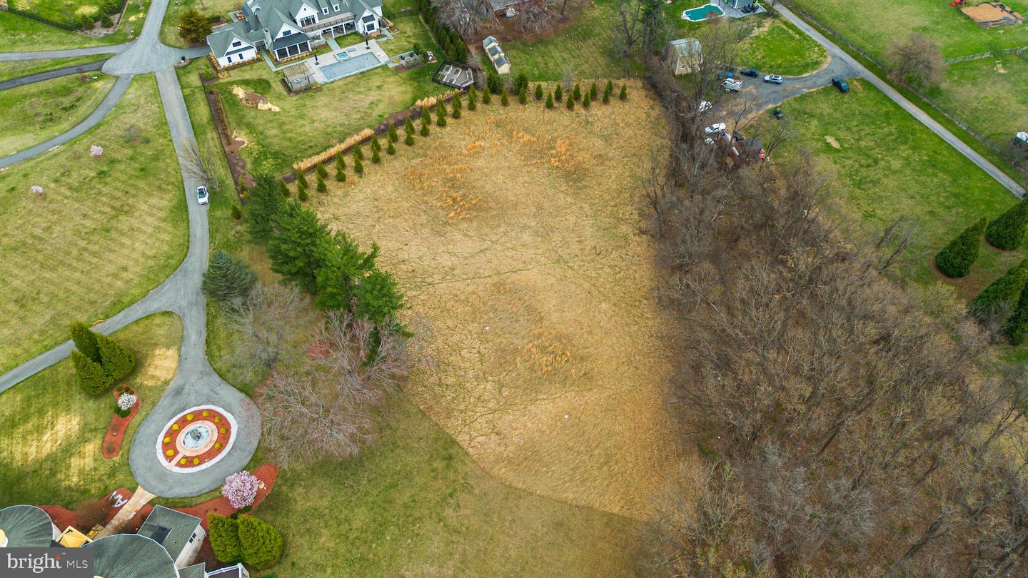 12425 Hill Crst Property Photo 1
