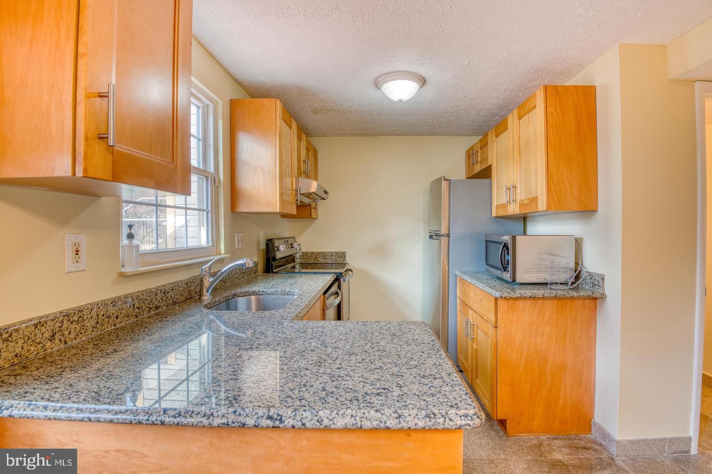 9220 Pinenut Ct Property Photo 9
